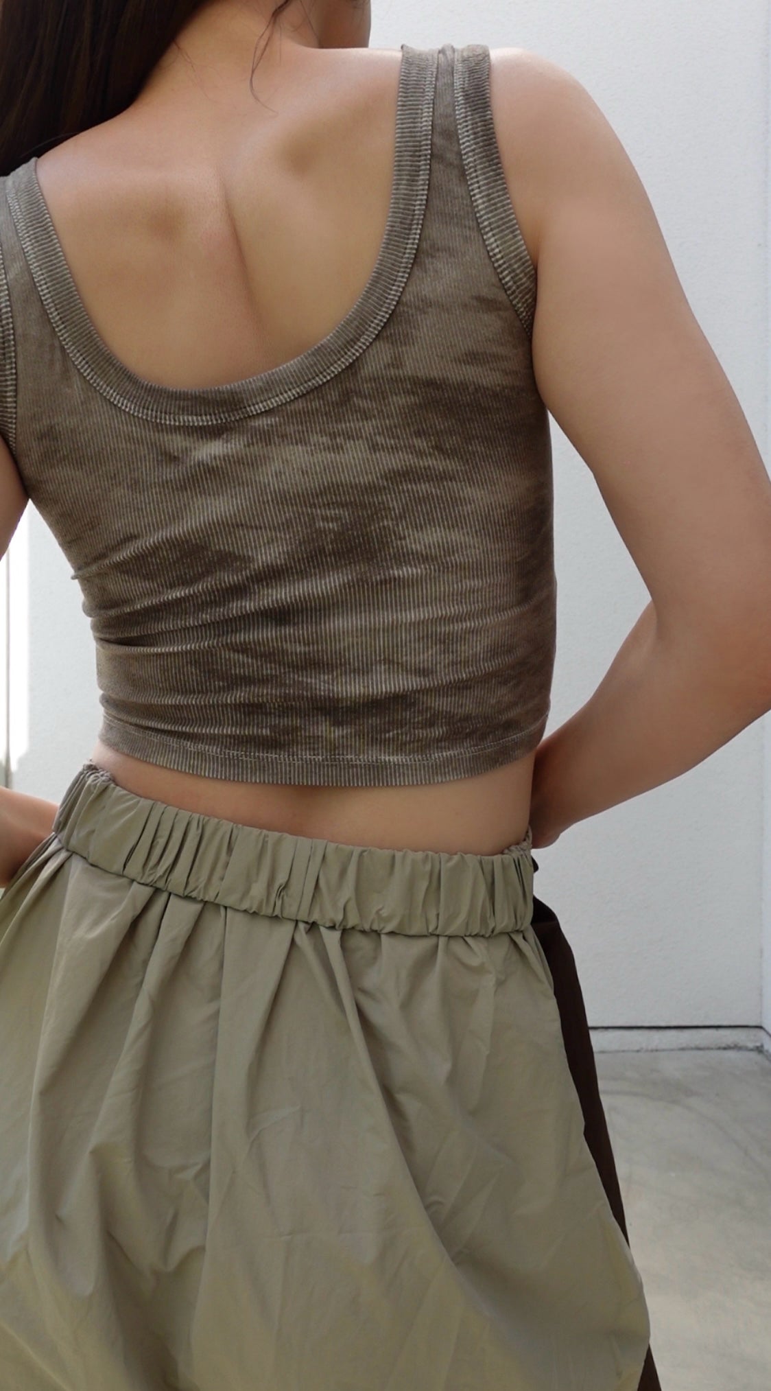 カップ付きタンクトップ